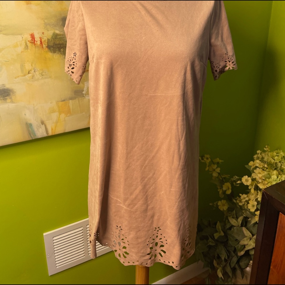 Lightweight velvet type dress. Taupe color